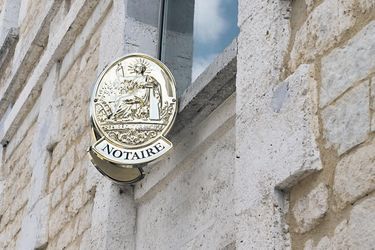 Le procès de cette arnaque de faux testaments se tiendra du 27 au 31 mars prochain.