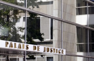 L'entrée du palais de justice de Lyon © Tim Douet